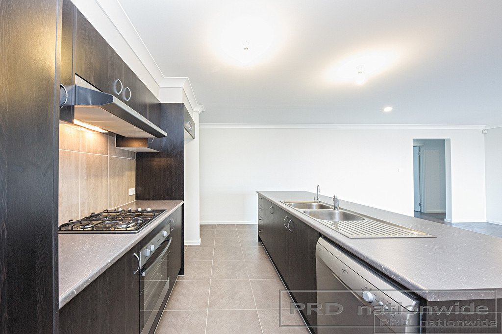 44 Sandpiper Circuit ABERGLASSLYN 5