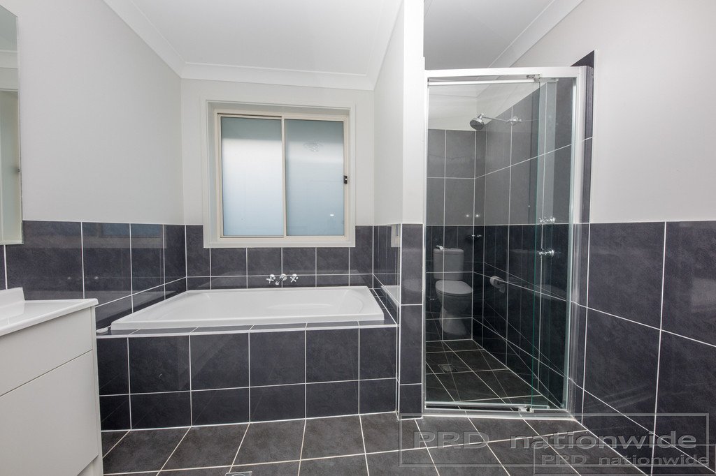 44 Sandpiper Circuit ABERGLASSLYN 12