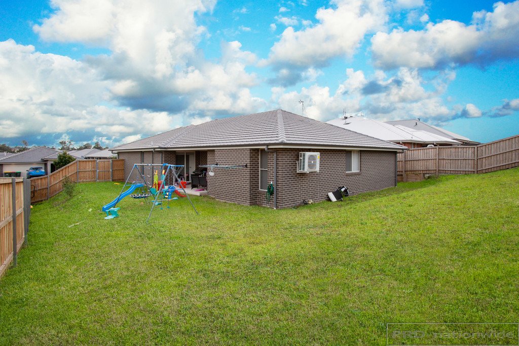 44 Sandpiper Circuit ABERGLASSLYN 13
