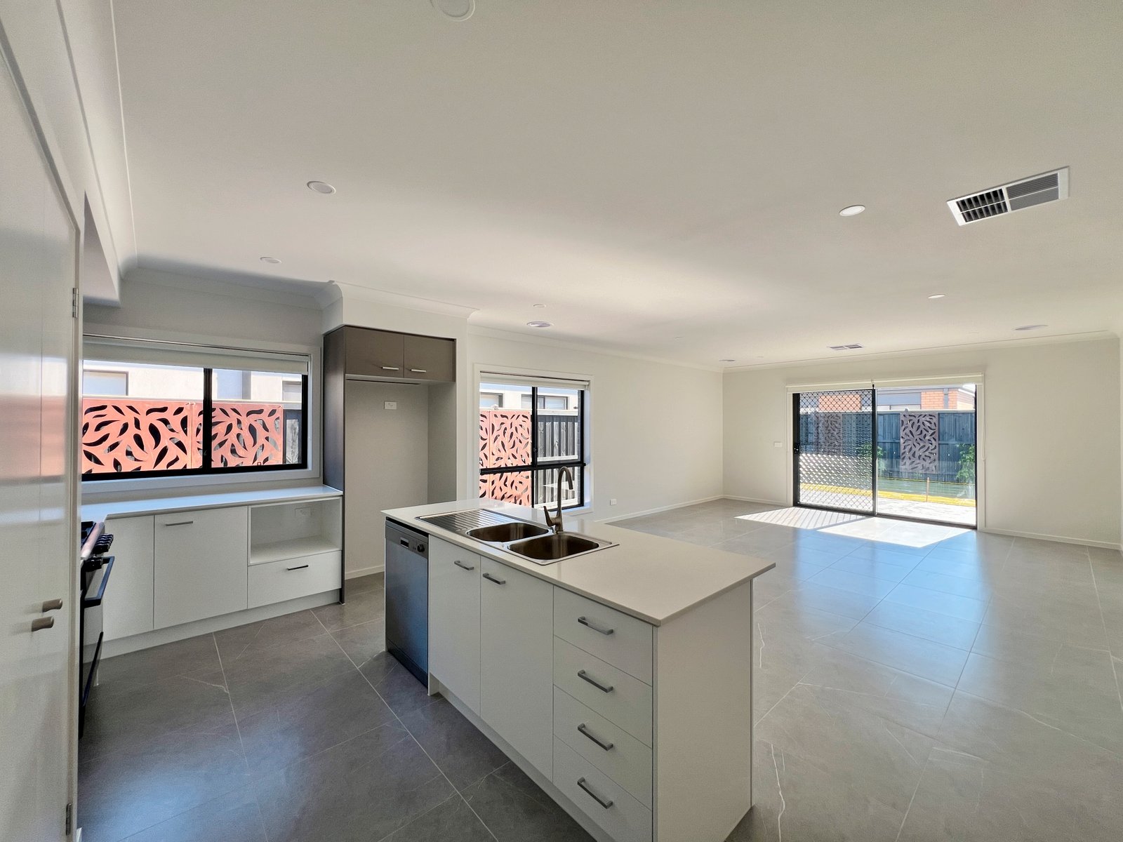 Gallery: 44 Scullin Road