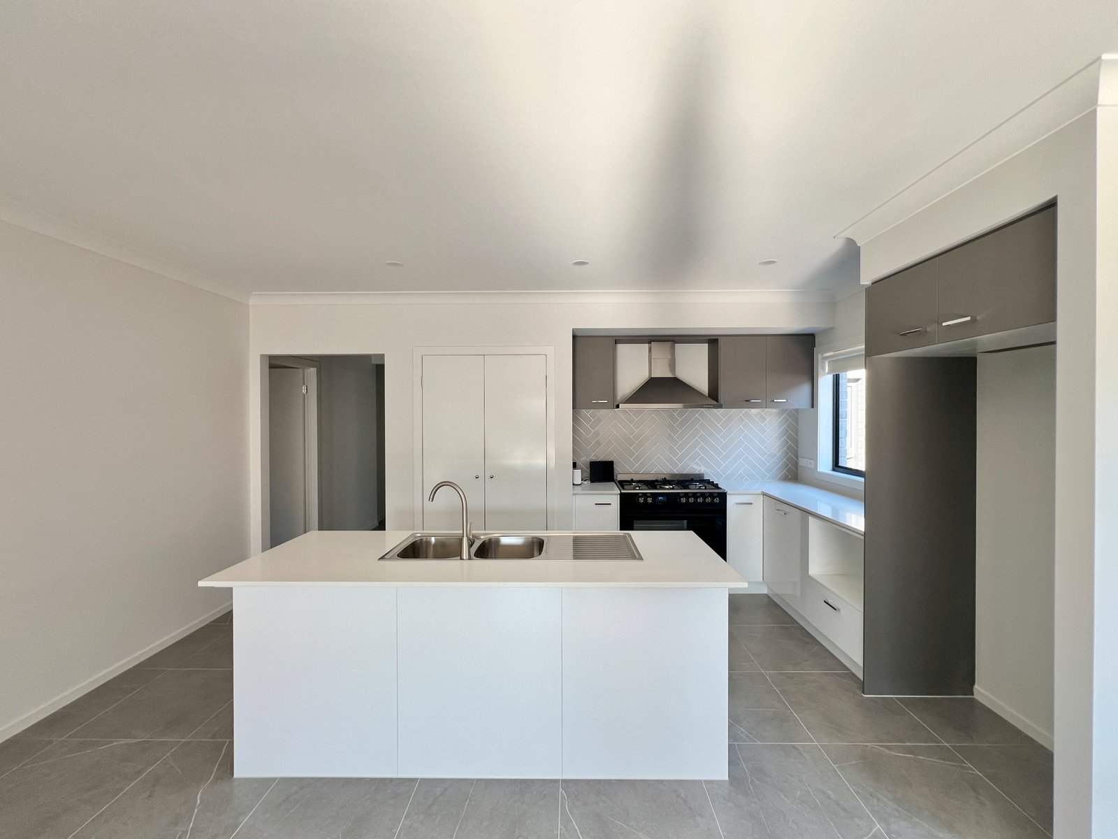 Gallery: 44 Scullin Road