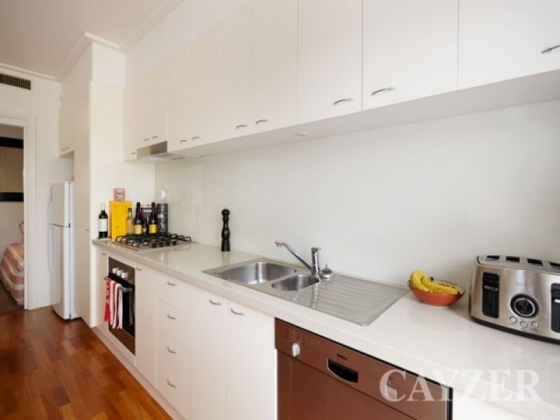 Gallery: 4/4 Seisman Place
