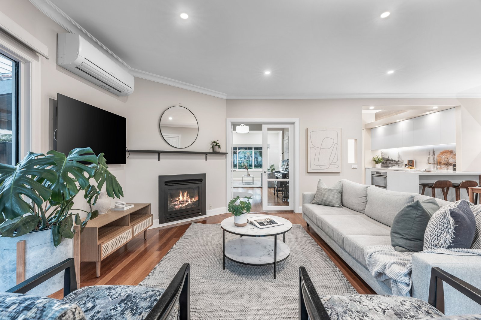 Gallery: 44 Stewart Street