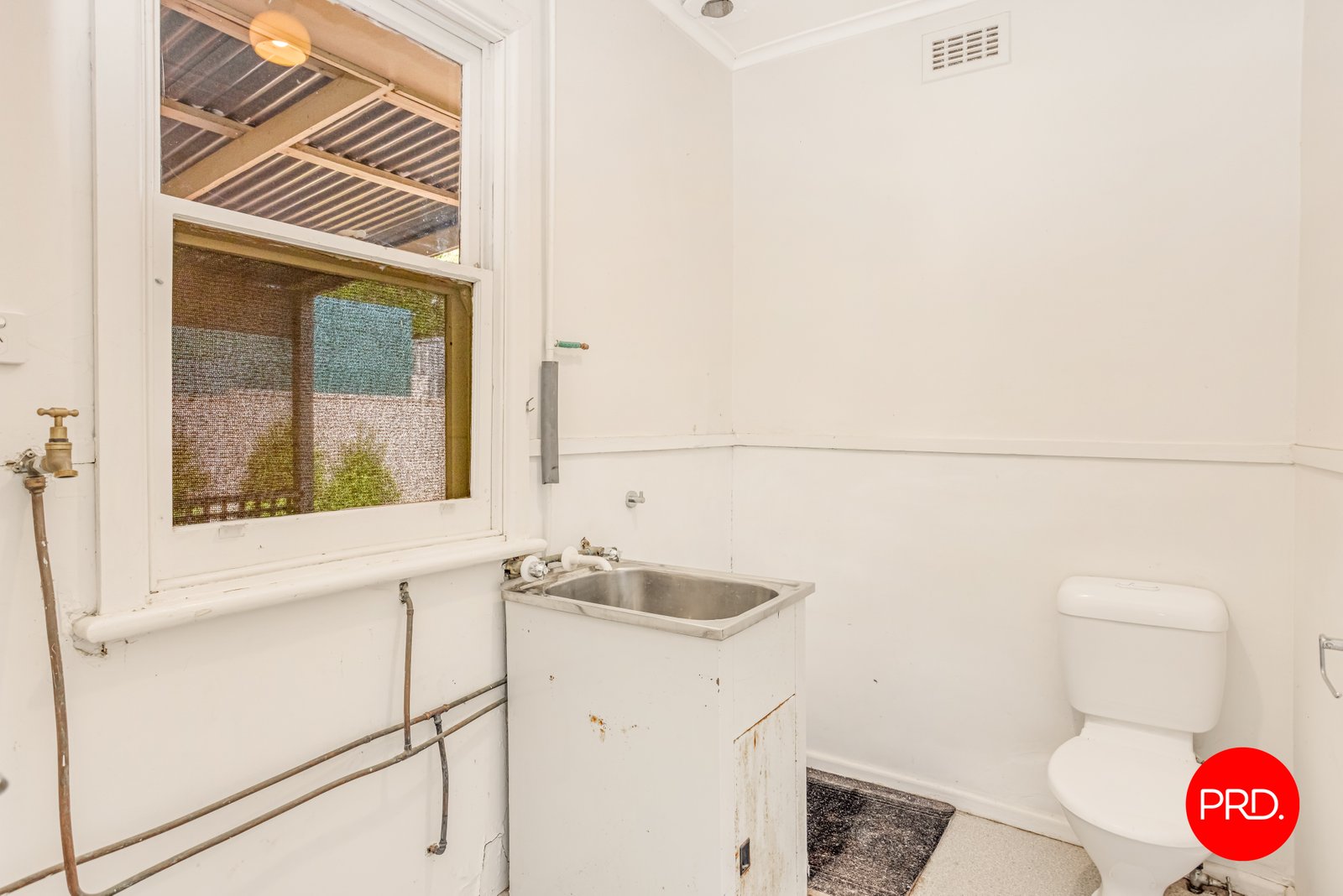 44 Strickland Road EAST BENDIGO 8