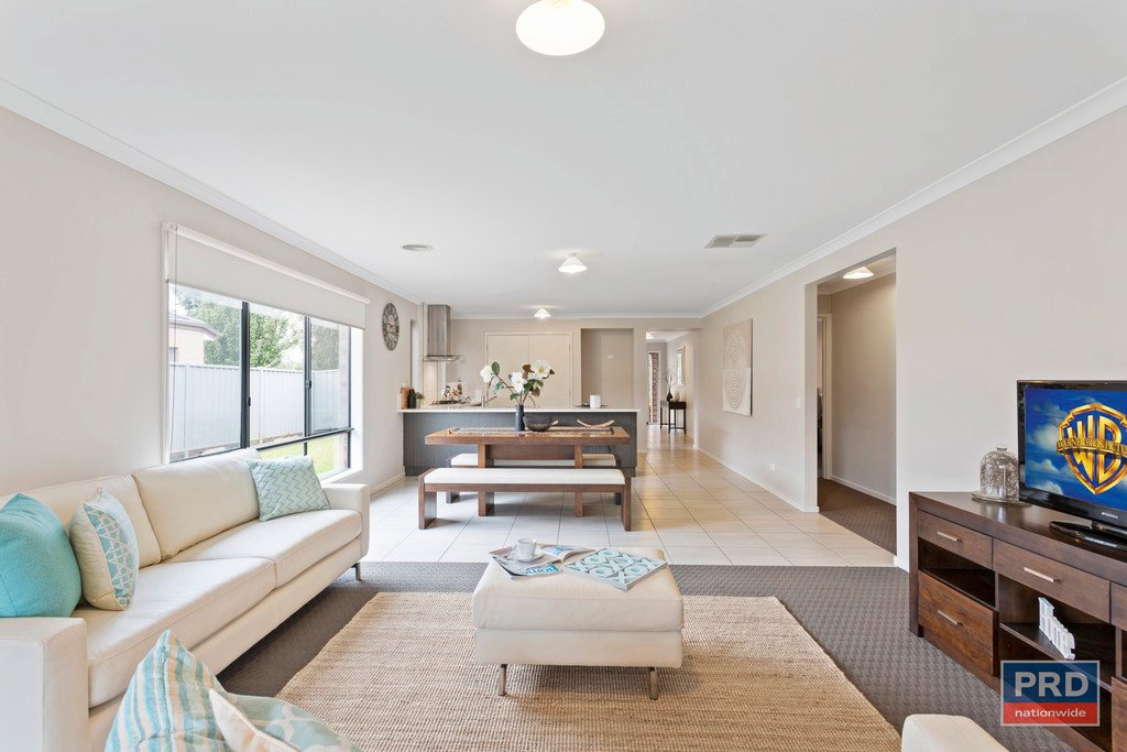 44 The Boulevard WHITE HILLS 9