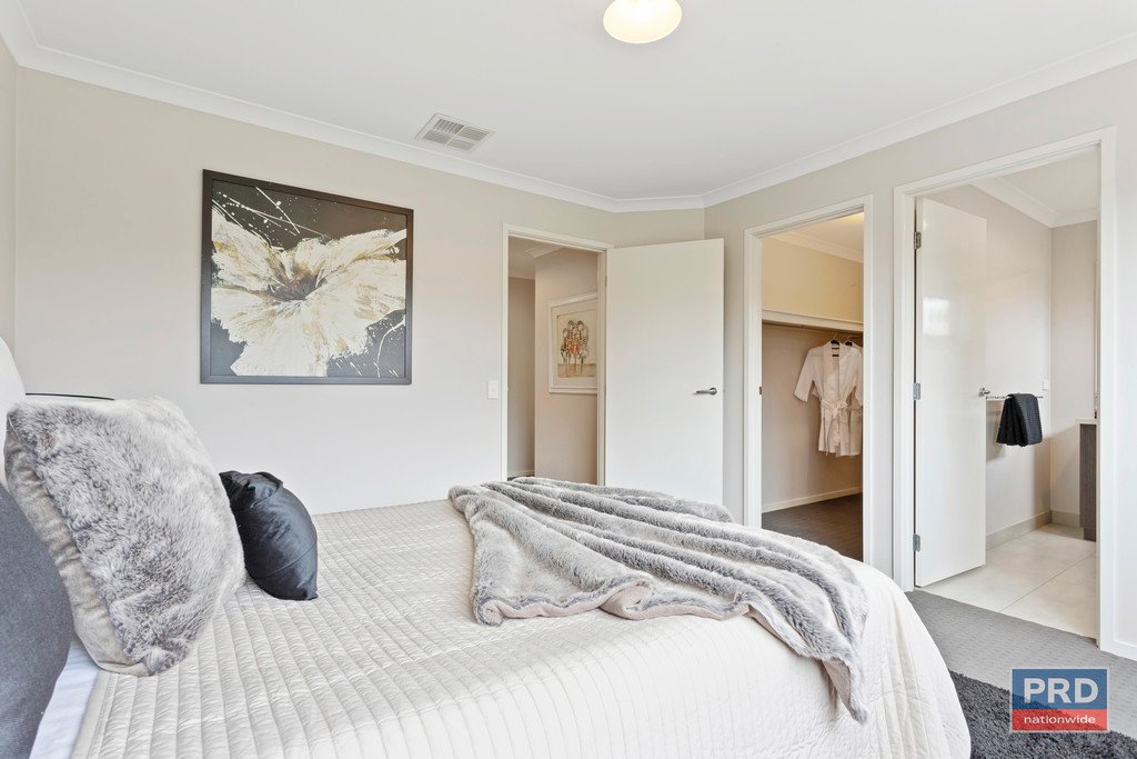 44 The Boulevard WHITE HILLS 17