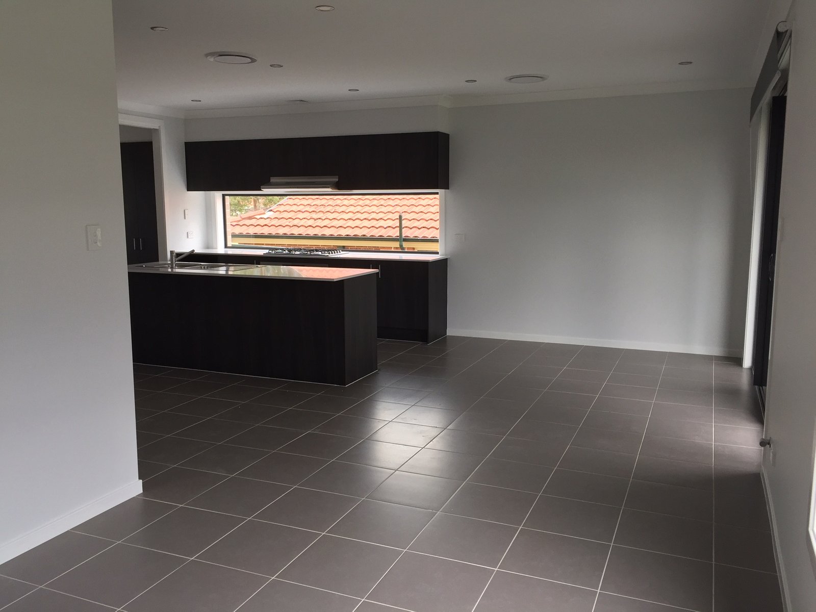 44 The Lakes Drive GLENMORE PARK 3