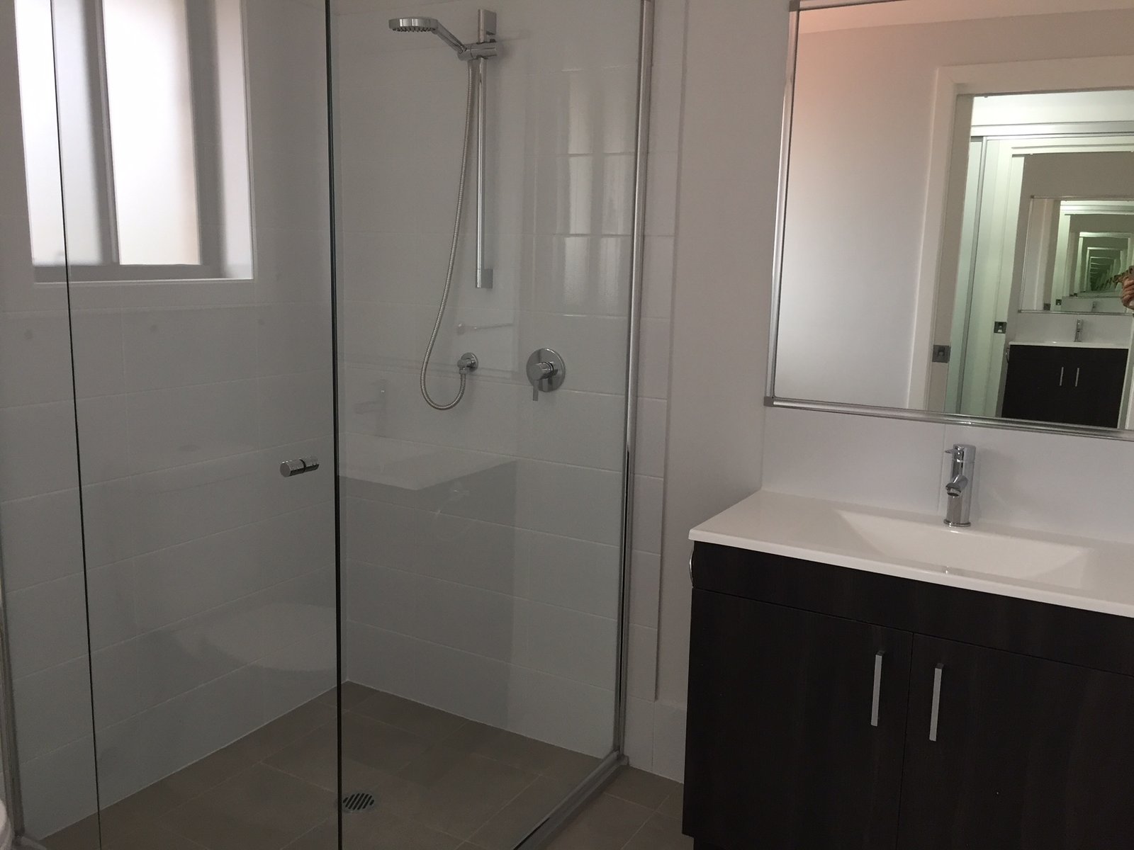 44 The Lakes Drive GLENMORE PARK 9