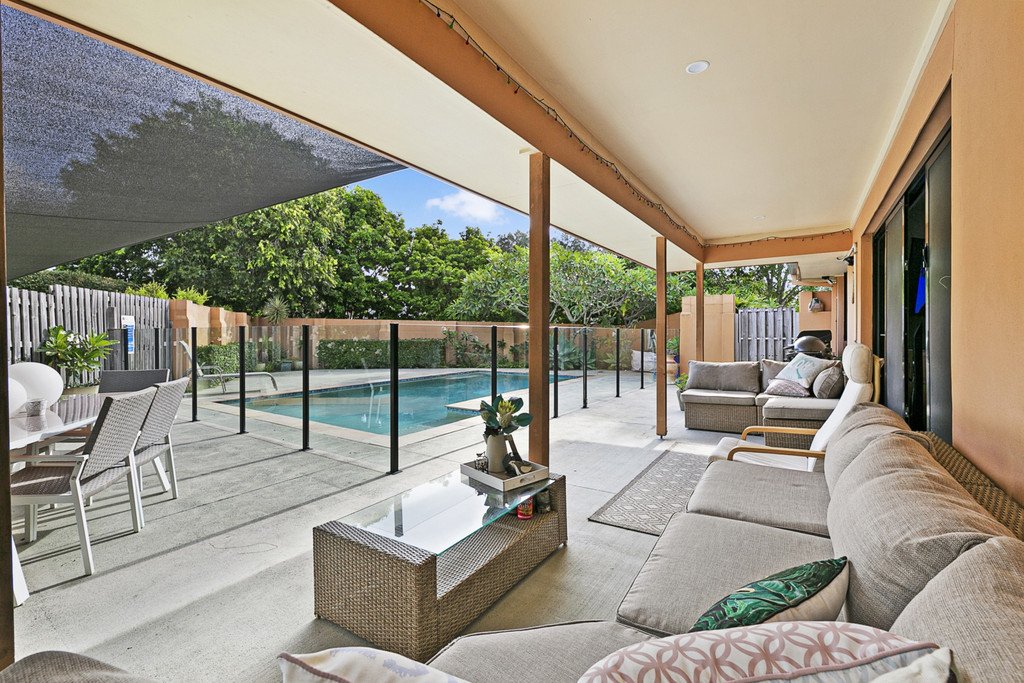 44 Tussock Crescent ELANORA 9