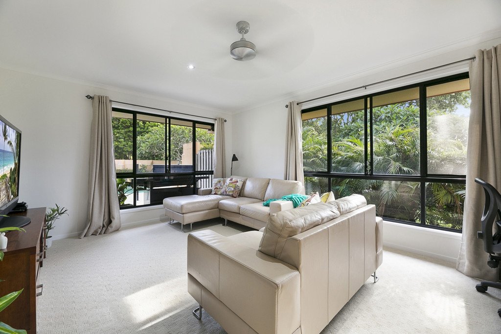 44 Tussock Crescent ELANORA 10