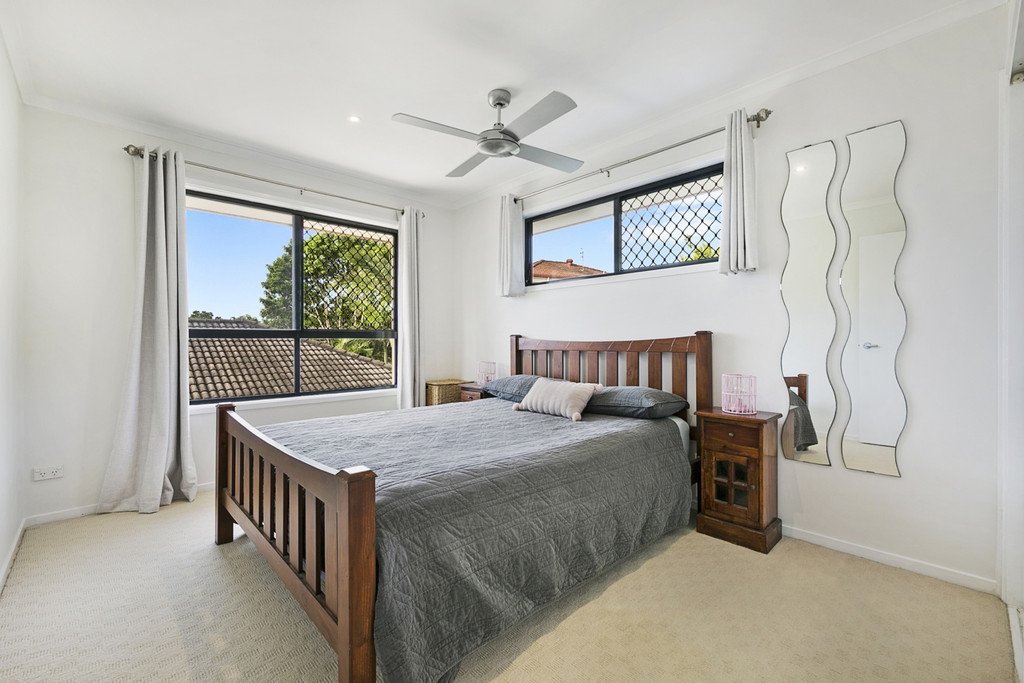 44 Tussock Crescent ELANORA 13