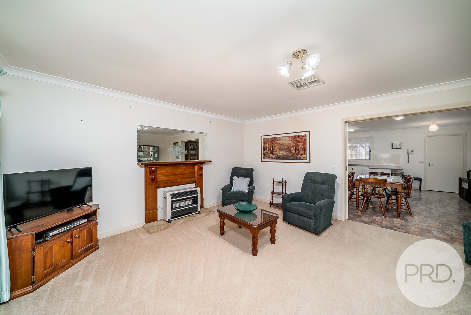 44 Vestey Street WAGGA WAGGA 3