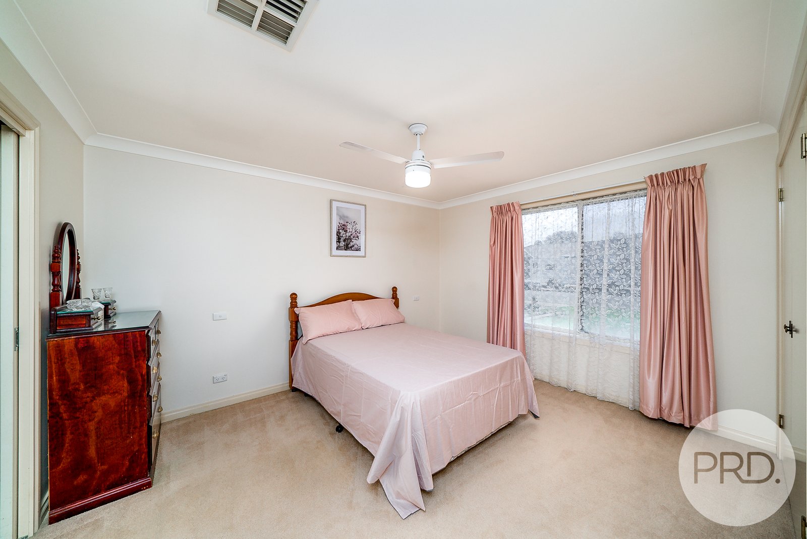 44 Vestey Street WAGGA WAGGA 8