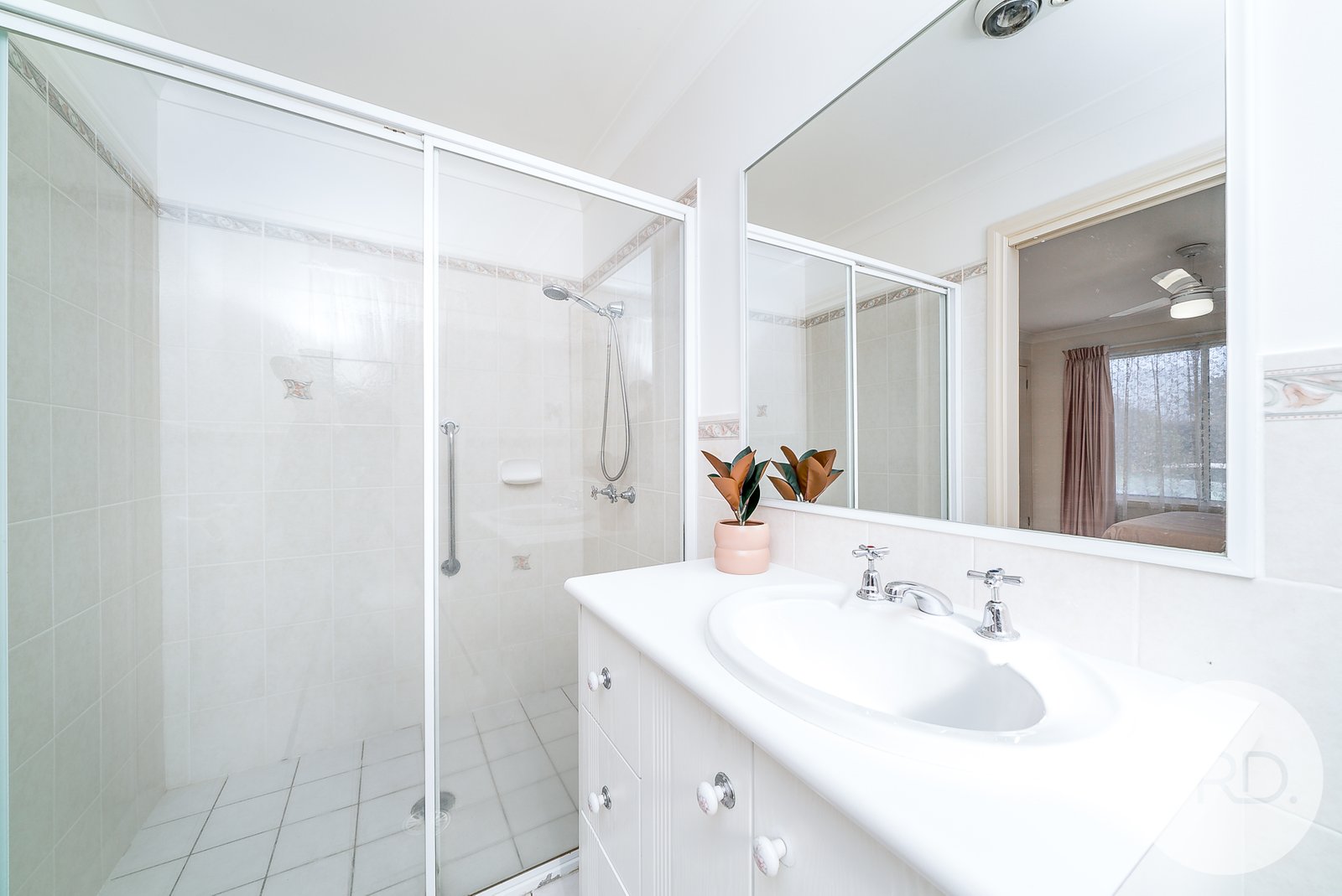 44 Vestey Street WAGGA WAGGA 9