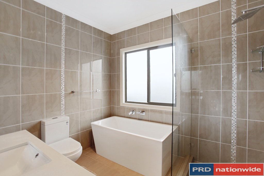 44 Vevi Street BARDIA 10