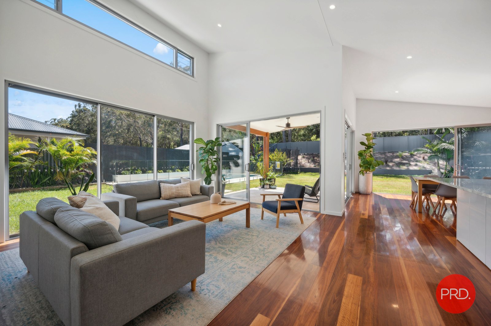 44 Watergum Close SAPPHIRE BEACH 4