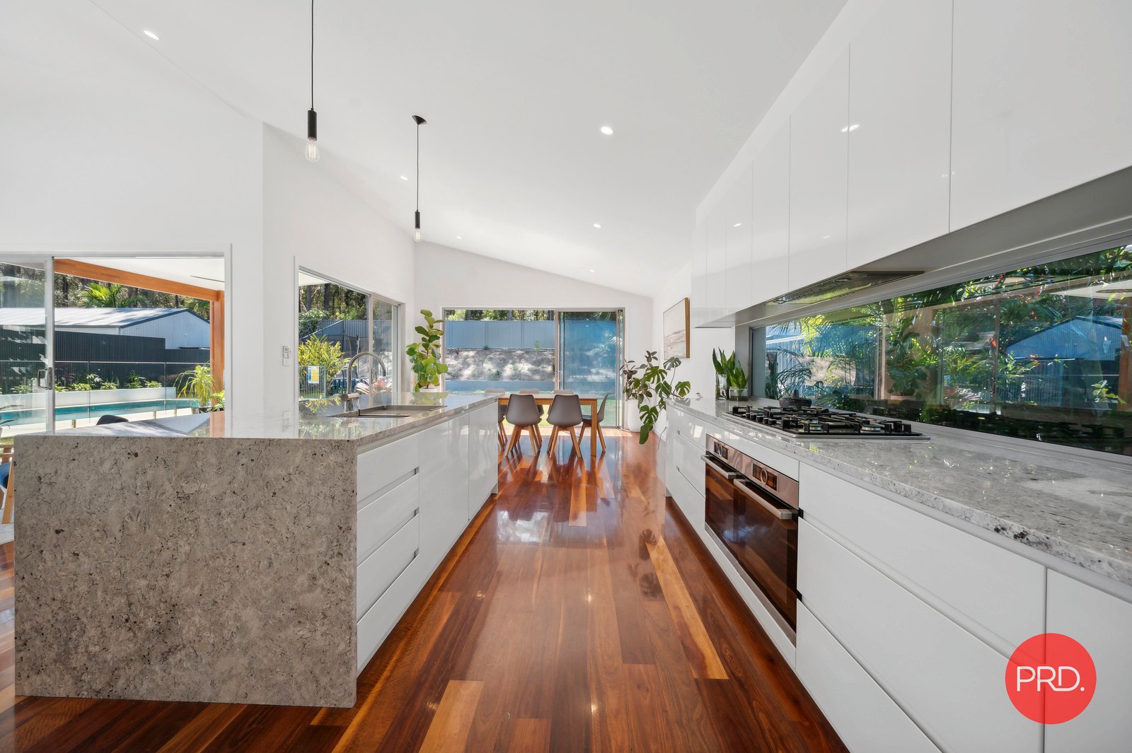 44 Watergum Close SAPPHIRE BEACH 7