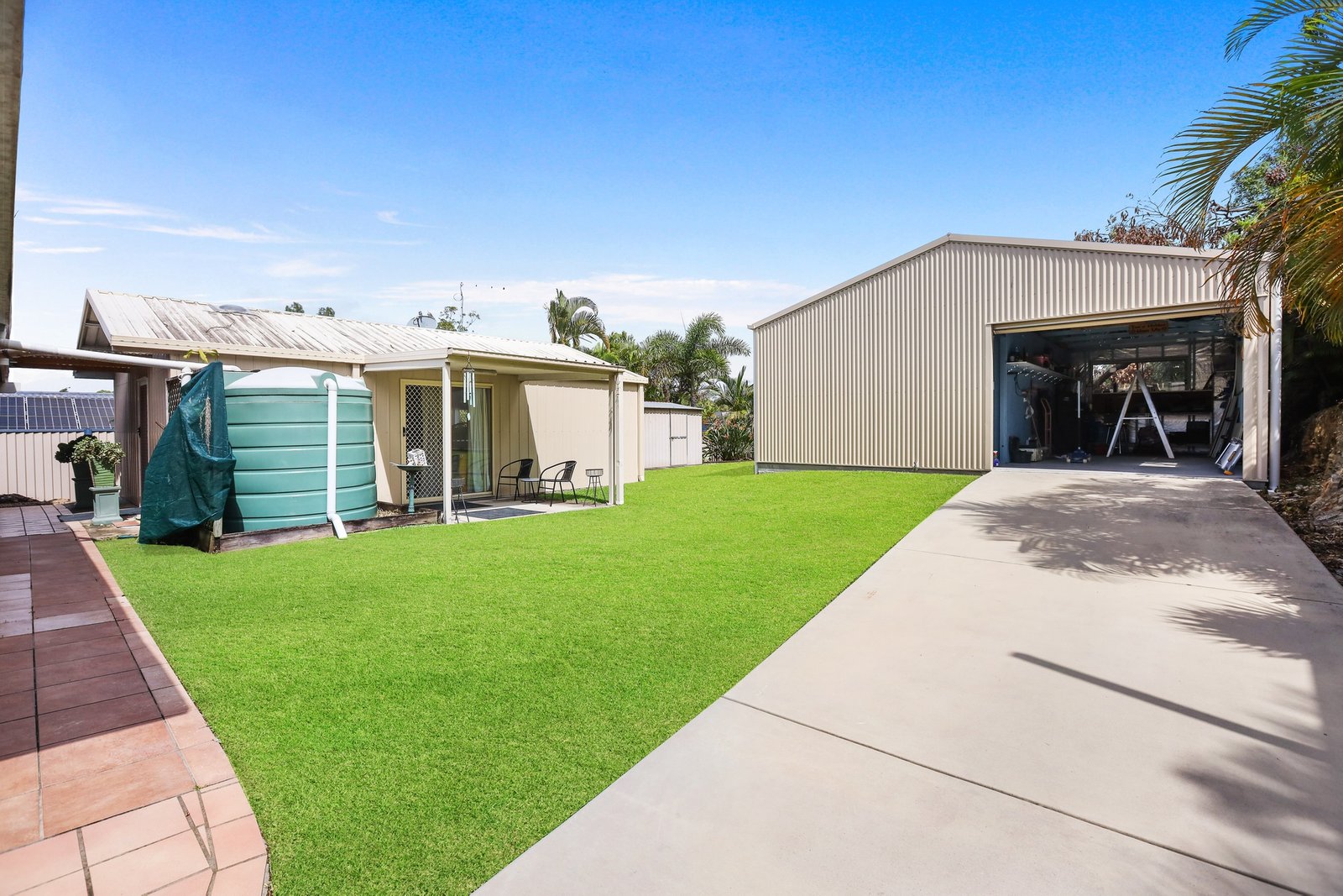 44 Watford Crescent MOLENDINAR 14