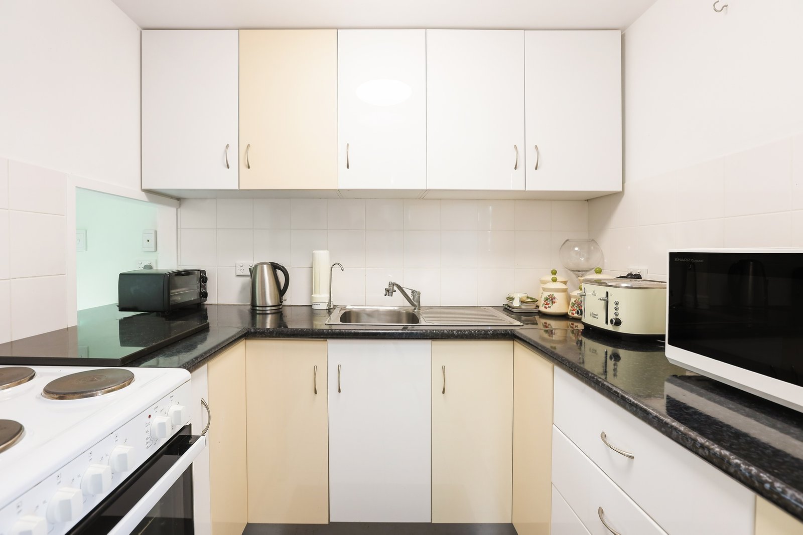 44 Watford Crescent MOLENDINAR 17