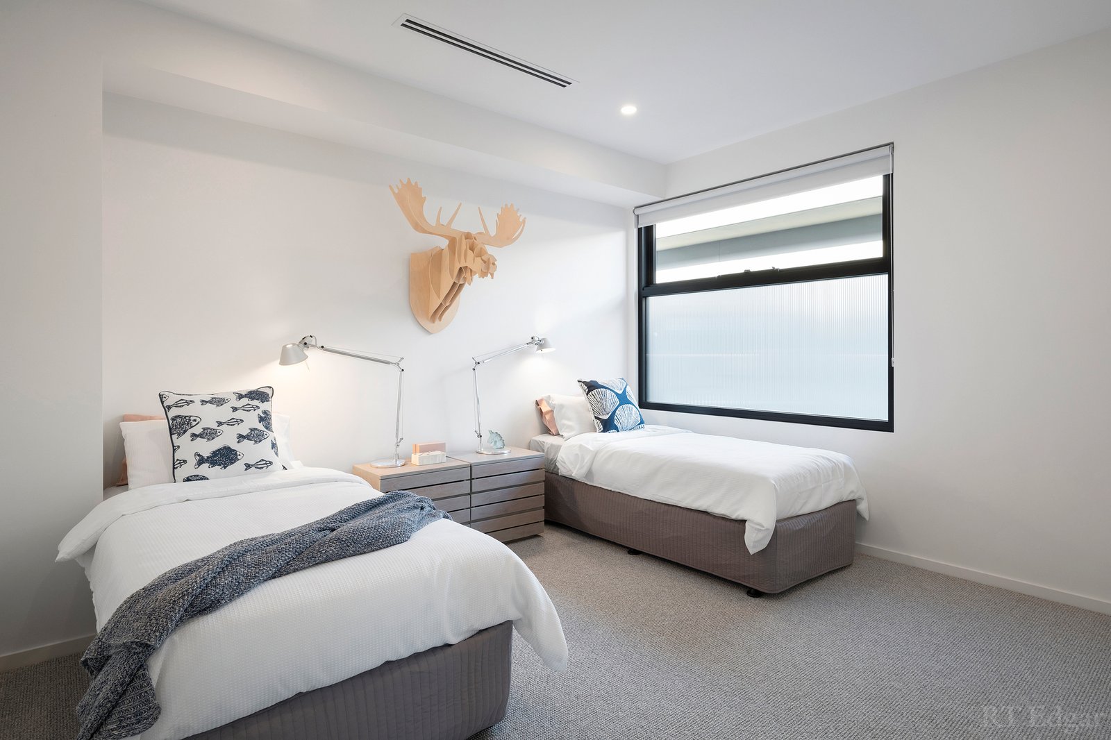 Real Estate and Property in 44 Wattle Grove, Portsea, VIC