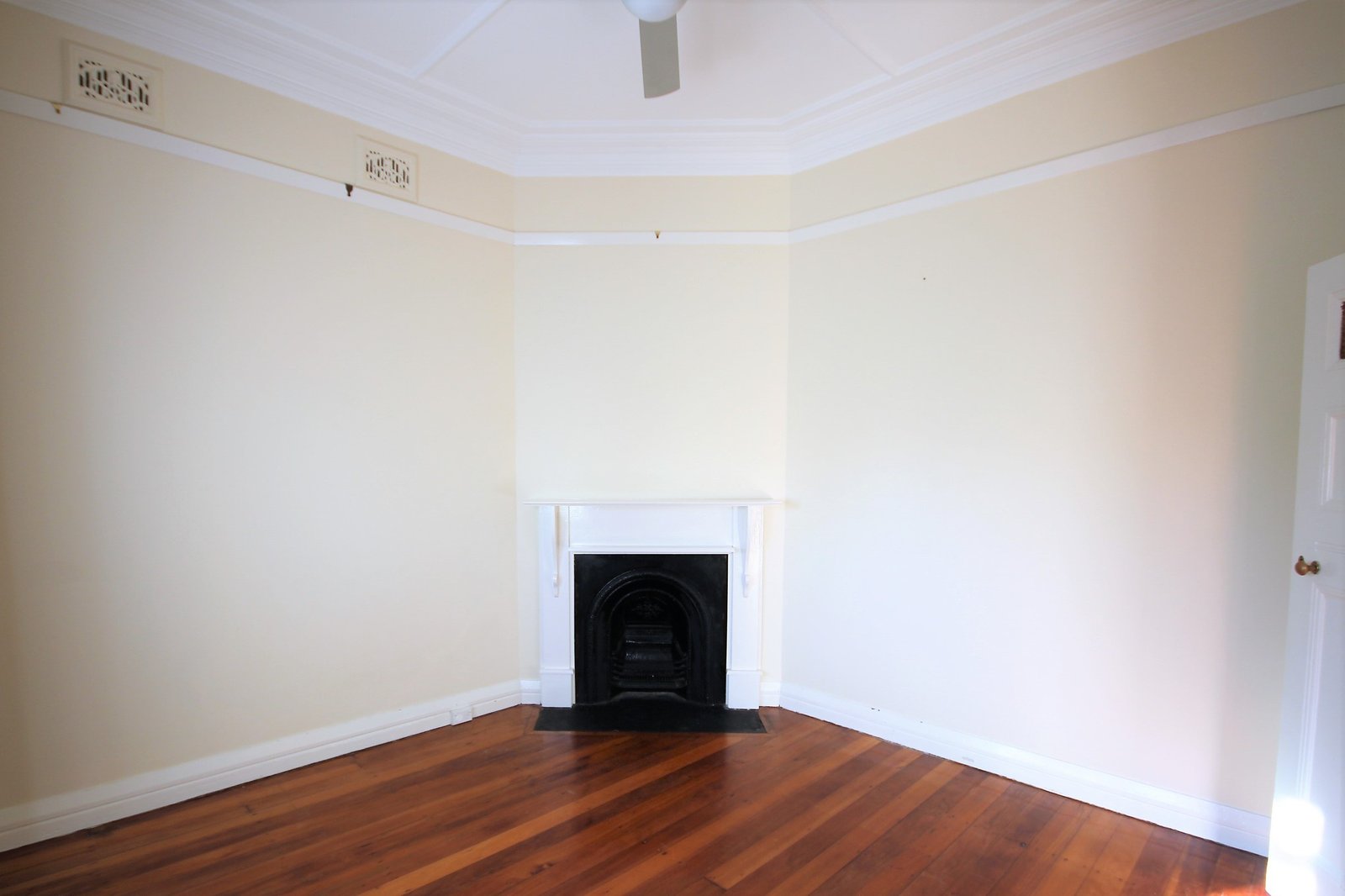 44 Willison  Road CARLTON 3