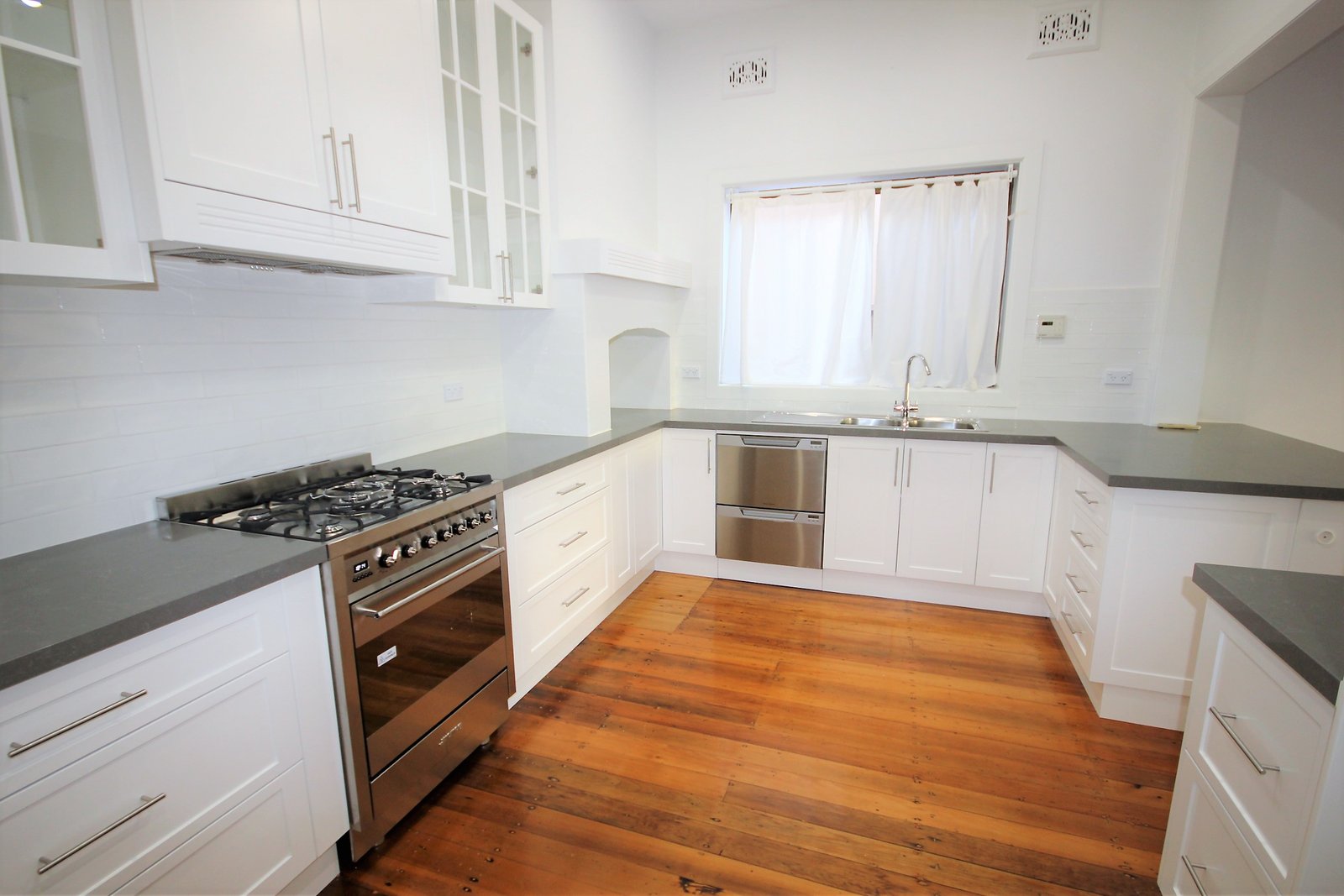 44 Willison  Road CARLTON 7