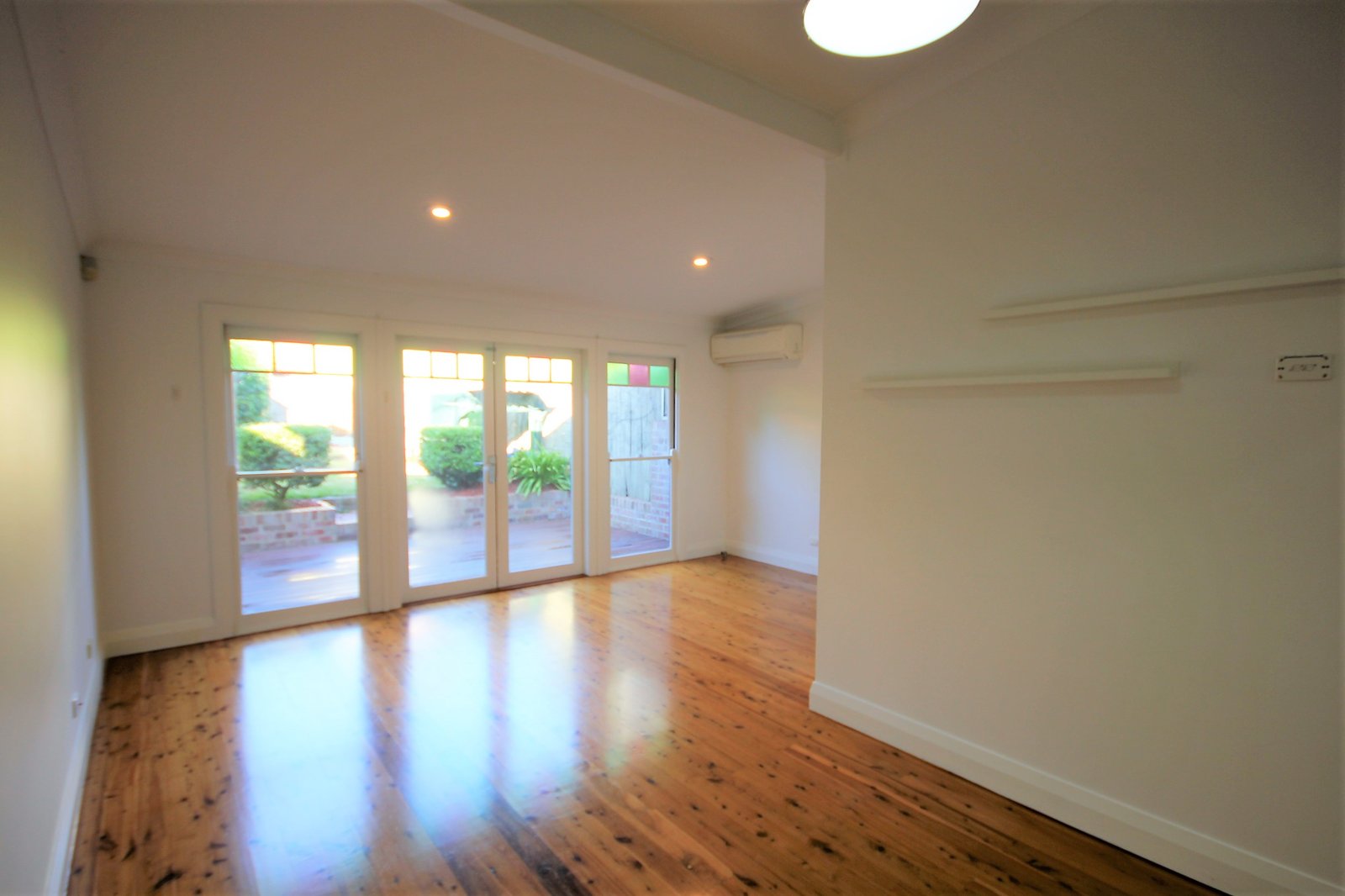 44 Willison  Road CARLTON 8