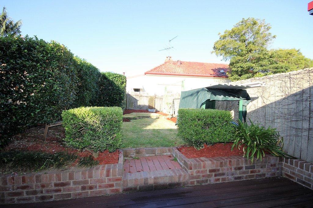 44 Willison  Road CARLTON 11