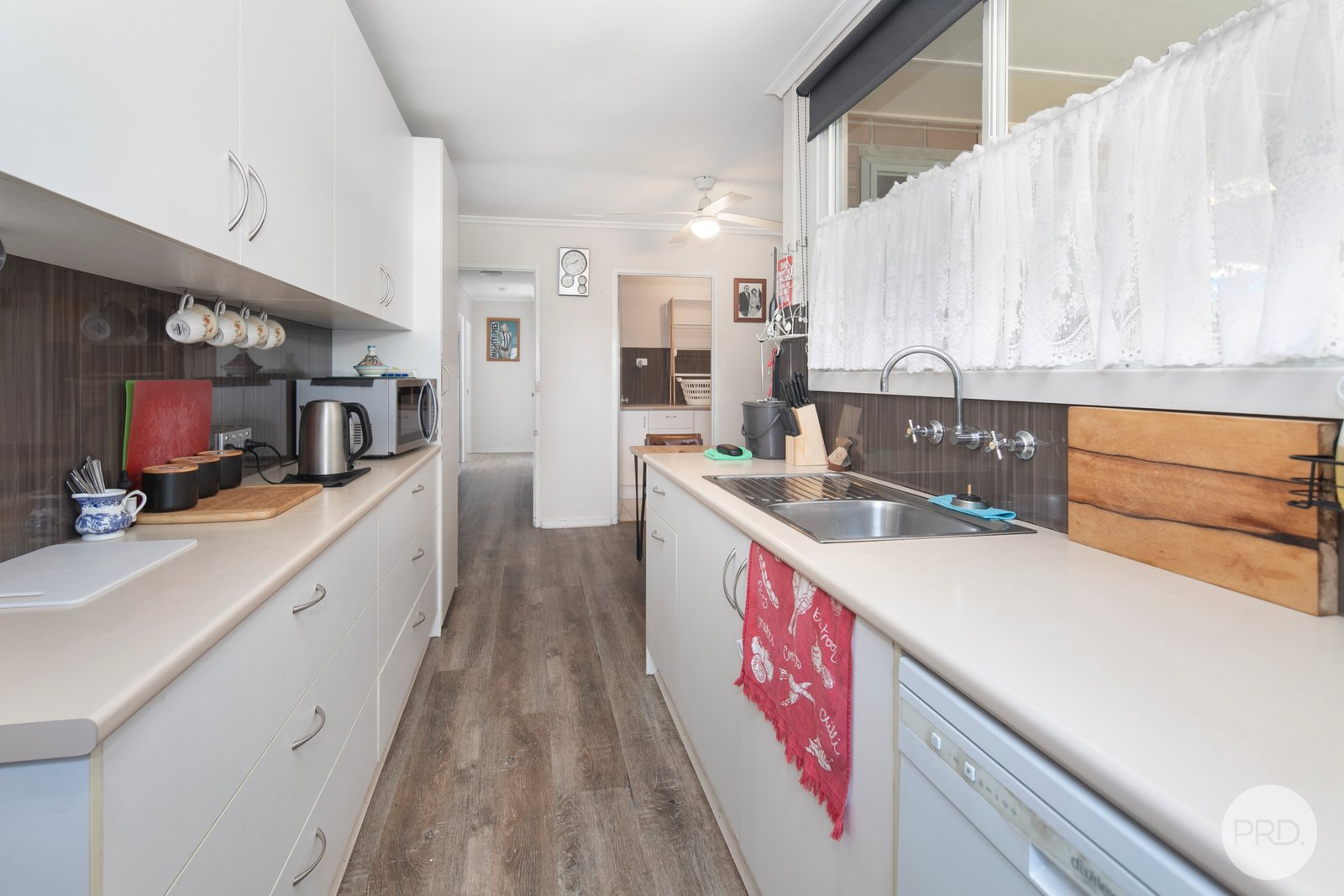 44 Willow Grove WENDOUREE 6