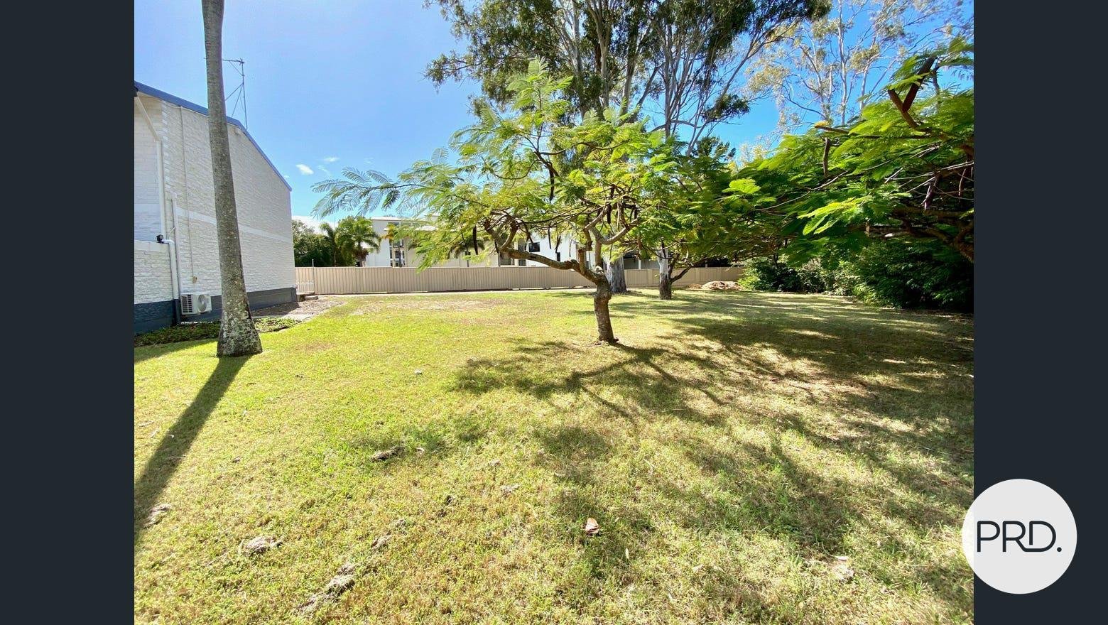 4/4 Wyndham Avenue BOYNE ISLAND 9