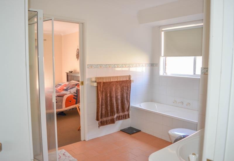 44 Yentoo Drive GLENFIELD PARK 3