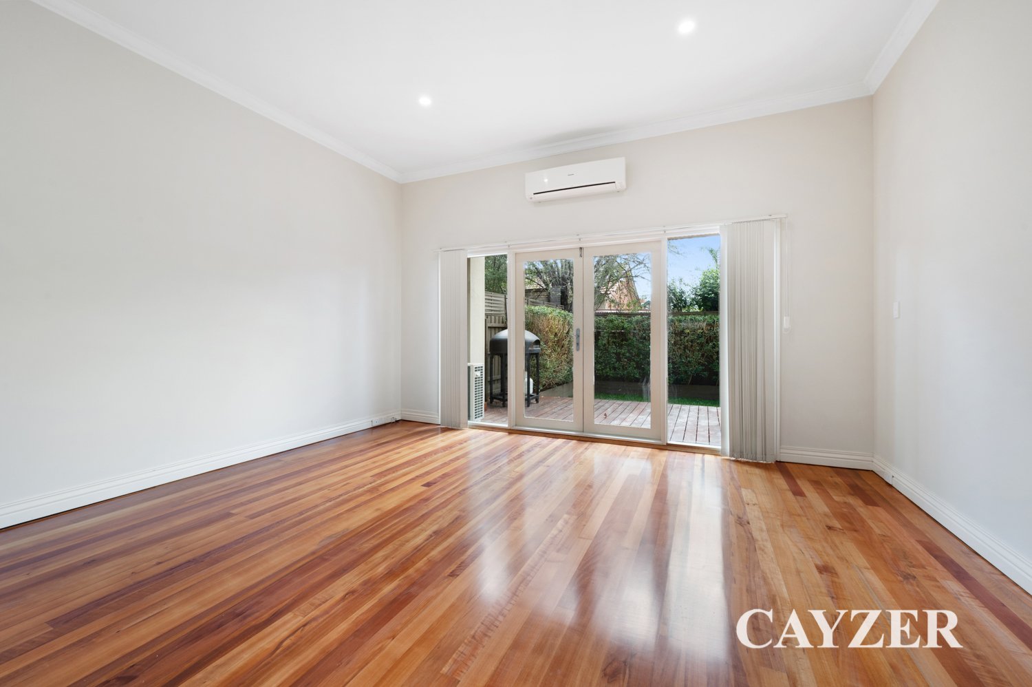 Gallery: 4/40 Charnwood Road