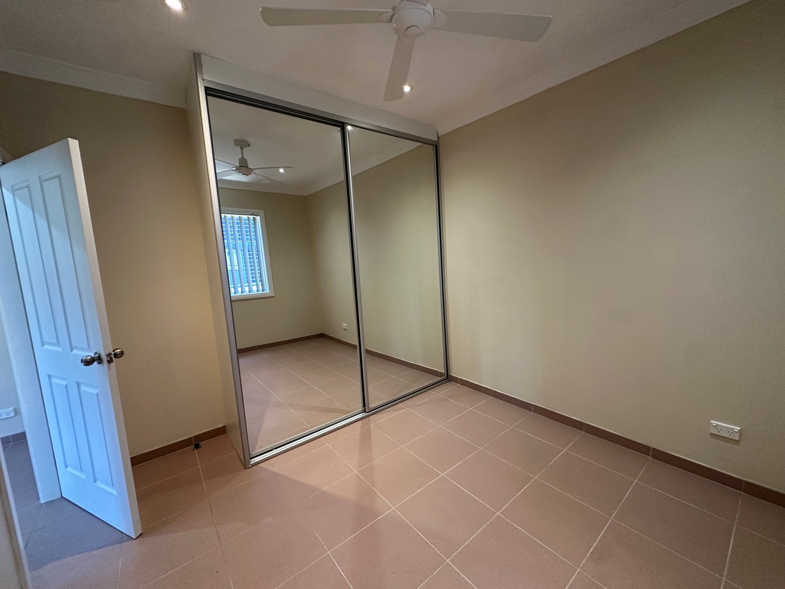 4/40 Dennis Street LAKEMBA 5