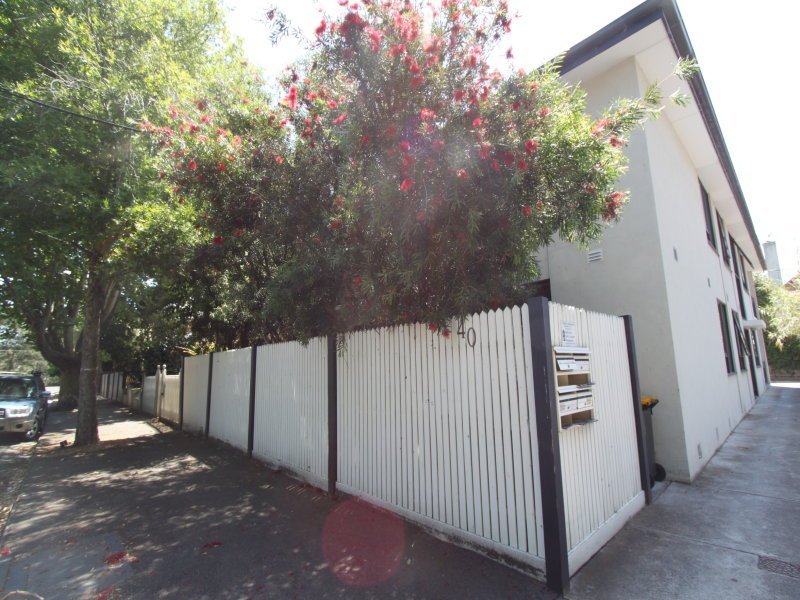 Real Estate and Property in 4/40 Rothesay Avenue, Elwood, VIC