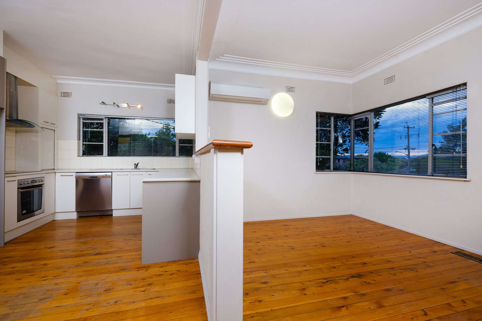 440 Schubach Street EAST ALBURY 4