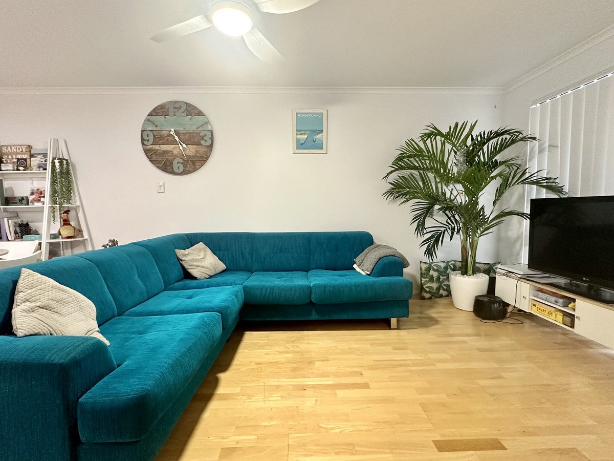 4/40 Sunbird Street Burleigh Waters 1