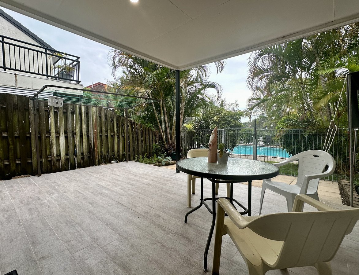 4/40 Sunbird Street Burleigh Waters 10