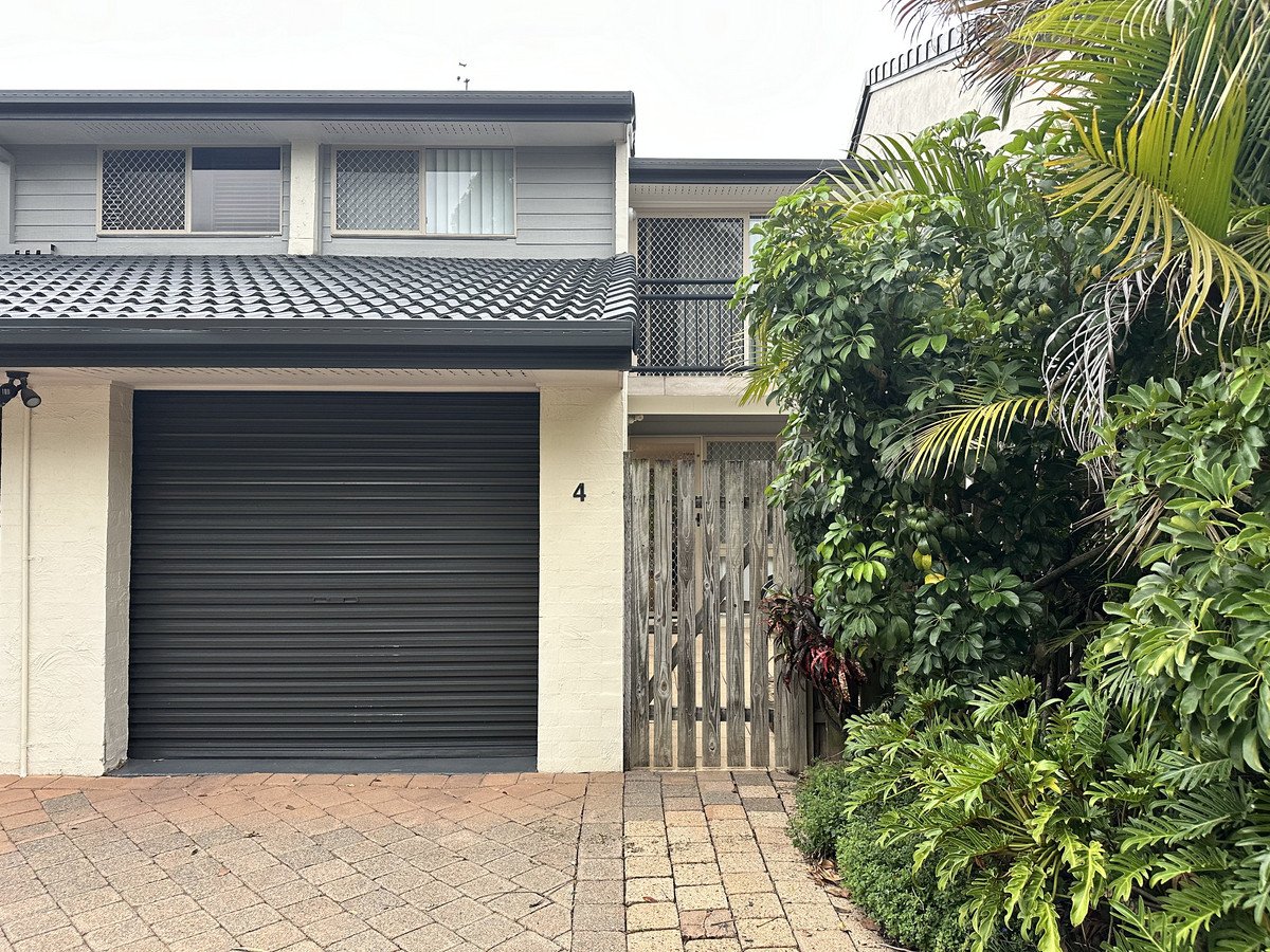 4/40 Sunbird Street Burleigh Waters 11