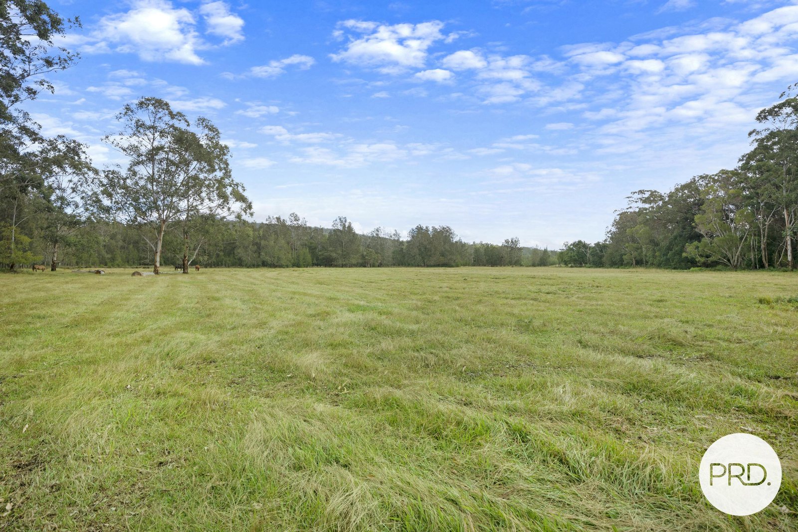 4400 Pacific Highway ROSSGLEN 27