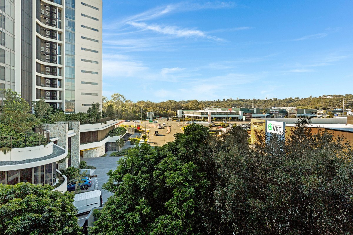 4405/12 Executive Drive Burleigh Waters 13