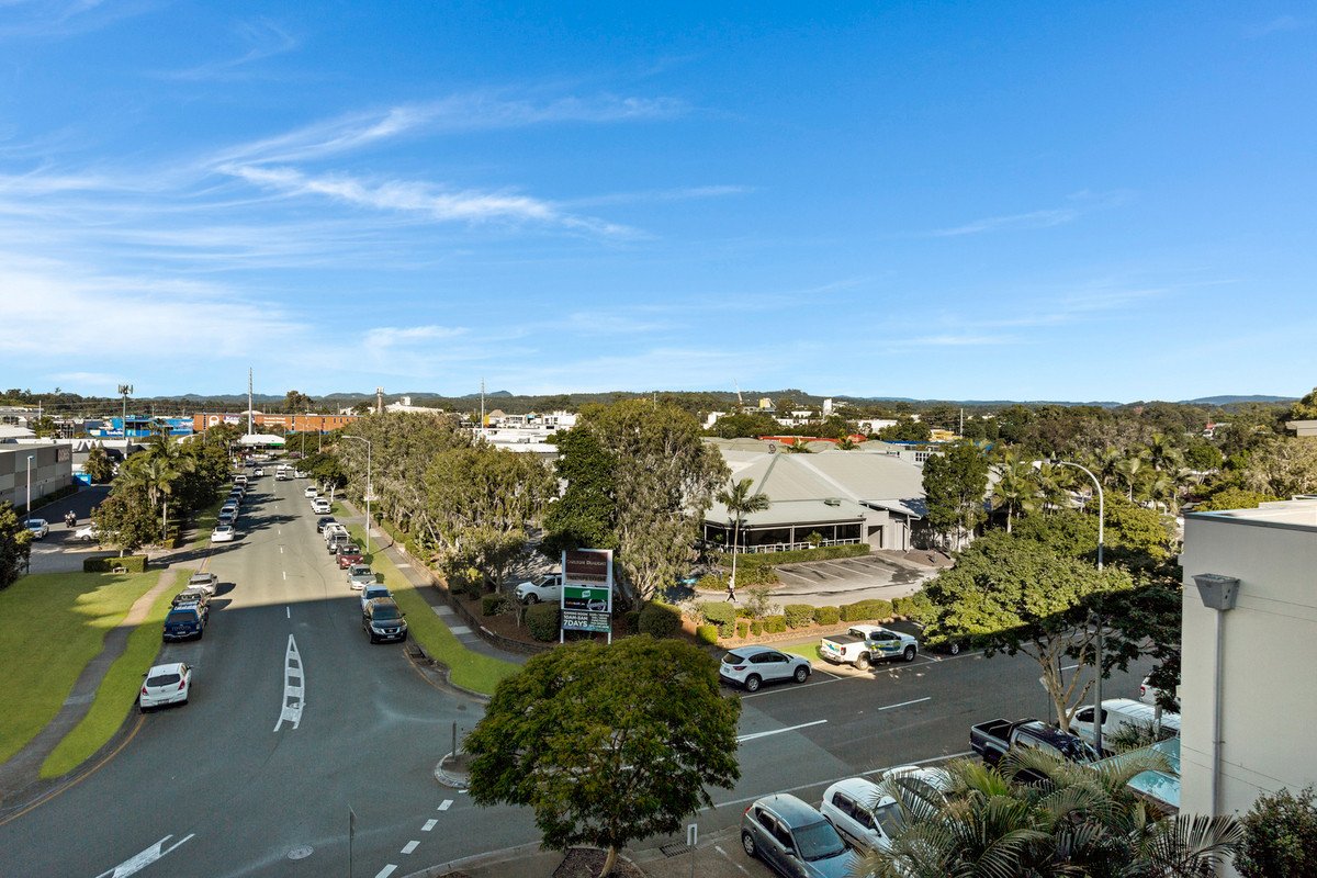 4405/12 Executive Drive Burleigh Waters 14