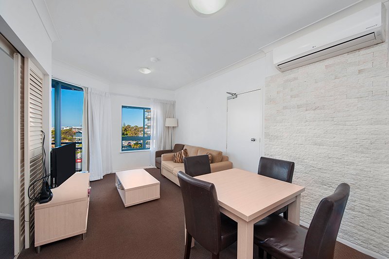 440/99 Griffith Street COOLANGATTA 2