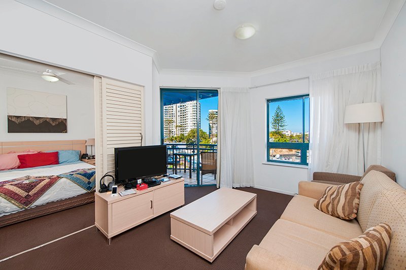 440/99 Griffith Street COOLANGATTA 4