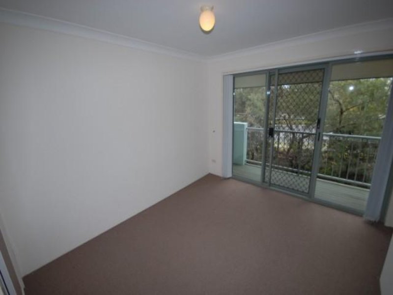 44/1 University Drive ROBINA 8