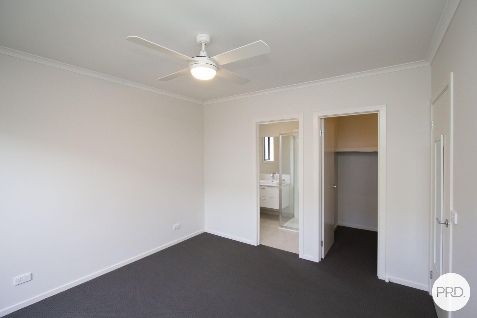 4/411 Peel Street North BLACK HILL 3