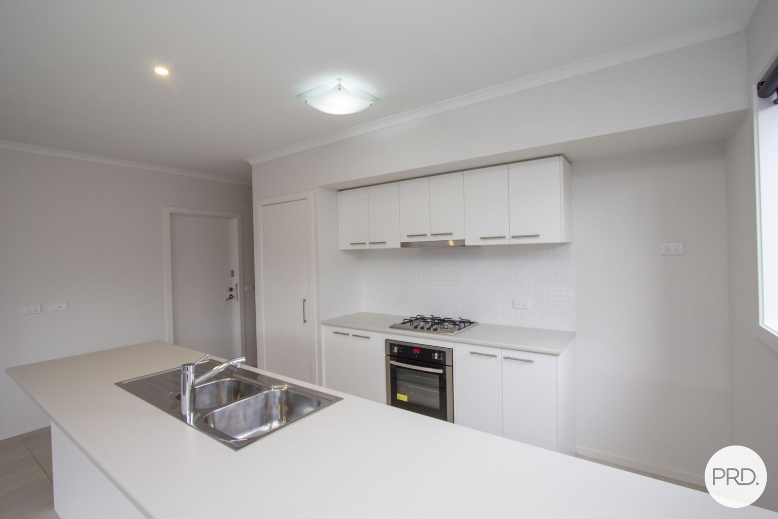 4/411 Peel Street North BLACK HILL 8