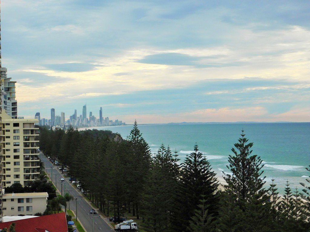 44/114 The Esplanade "Southern Cross"  BURLEIGH HEADS 1