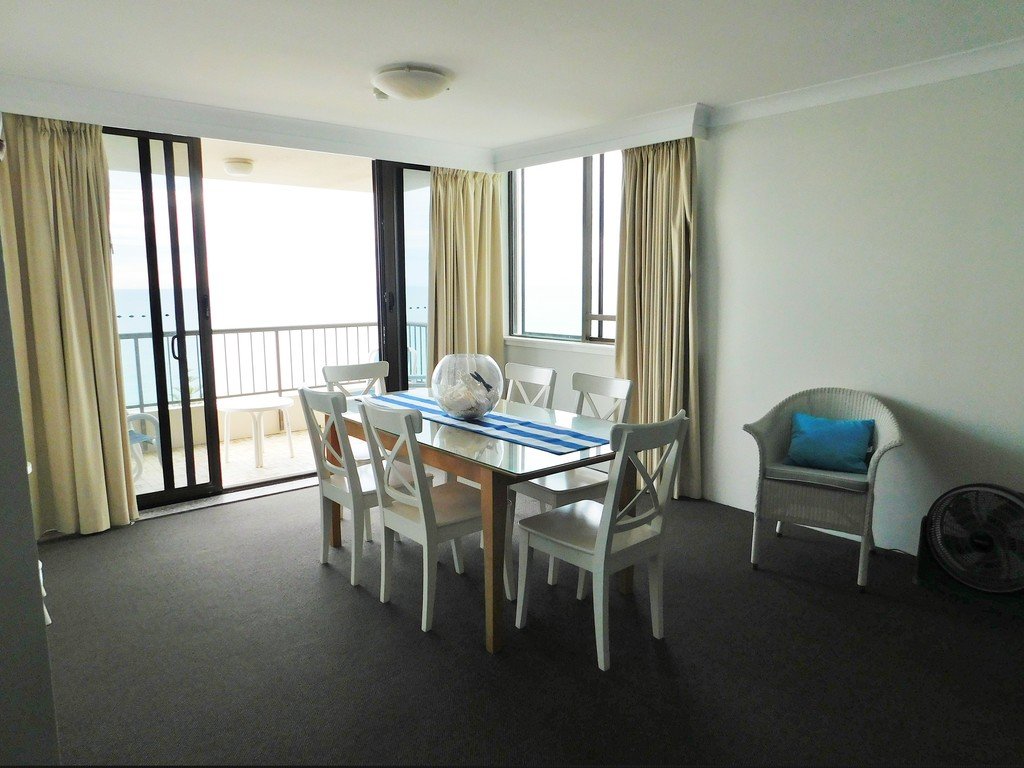 44/114 The Esplanade "Southern Cross"  BURLEIGH HEADS 4