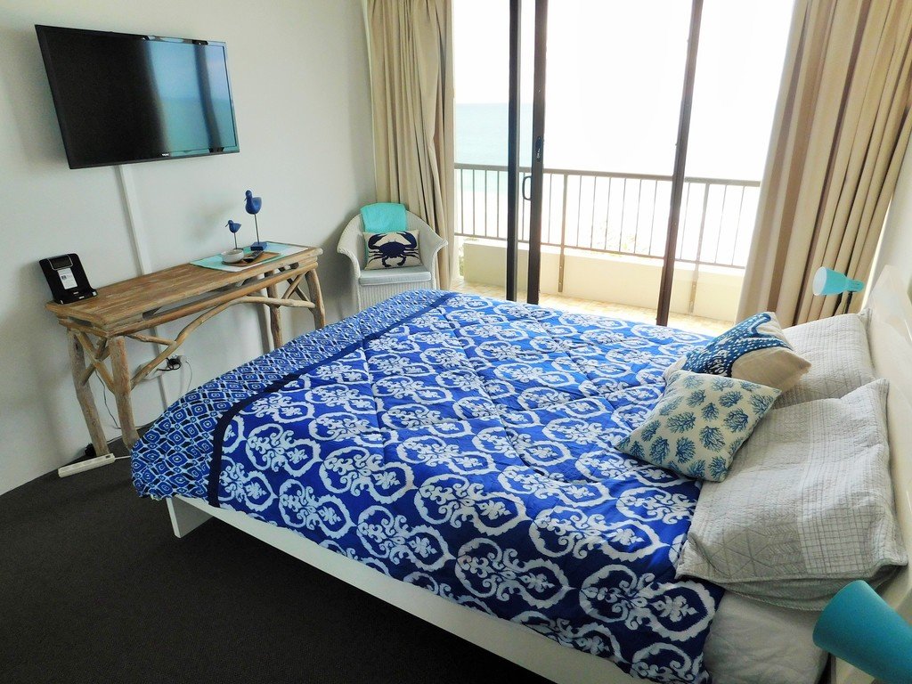 44/114 The Esplanade "Southern Cross"  BURLEIGH HEADS 5