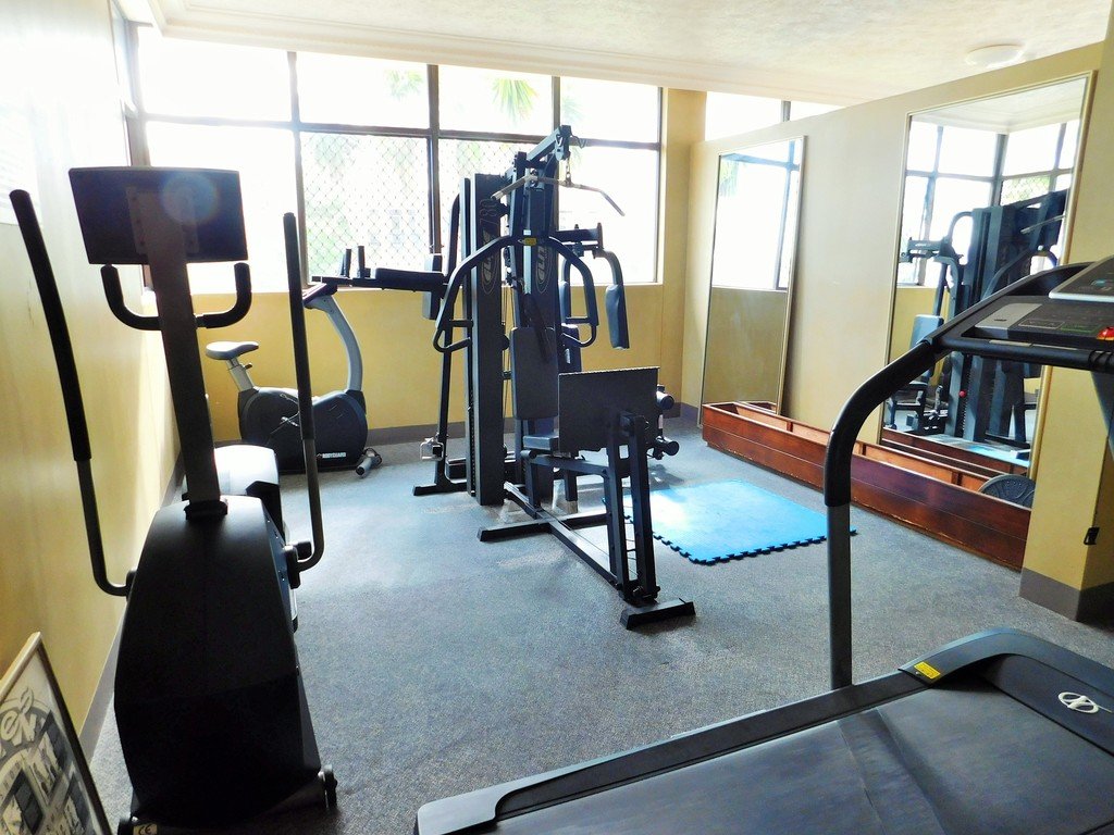 44/114 The Esplanade "Southern Cross"  BURLEIGH HEADS 15